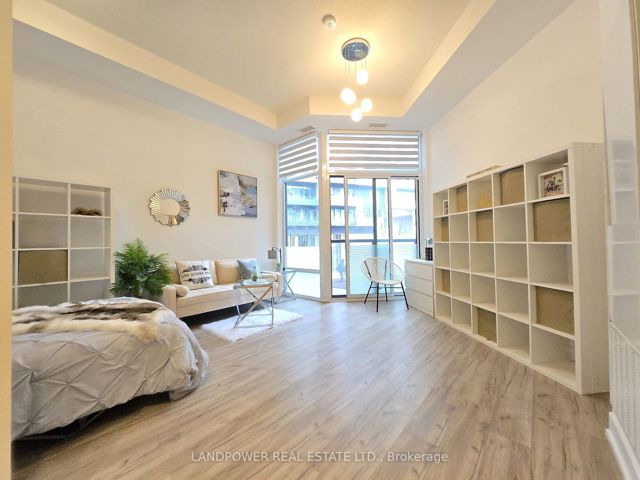 258 - 25 Adra Grado Way