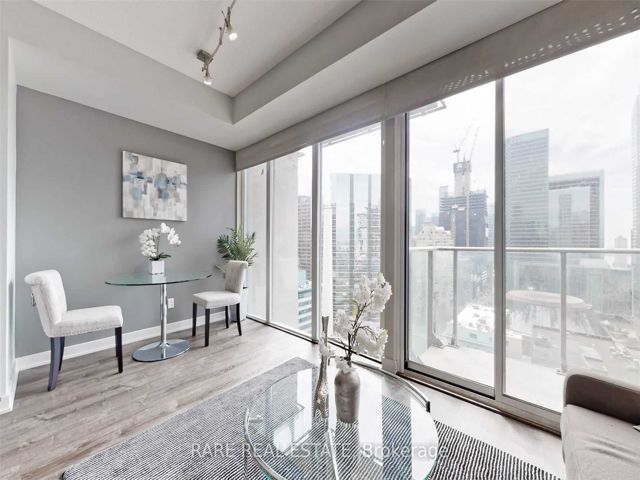 2702 - 126 Simcoe St