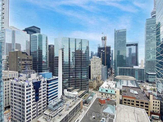 2702 - 126 Simcoe St