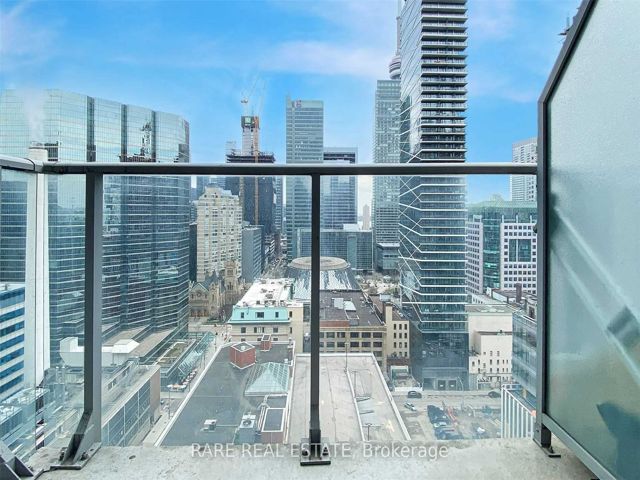 2702 - 126 Simcoe St