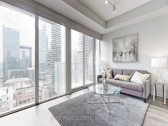 2702 - 126 Simcoe St