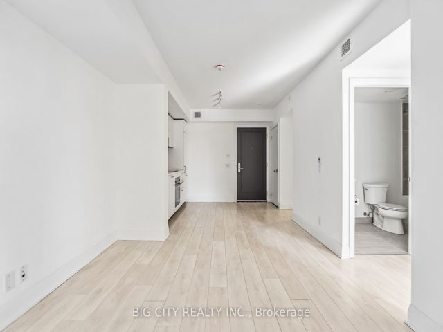 309 - 33 Frederick Todd Way
