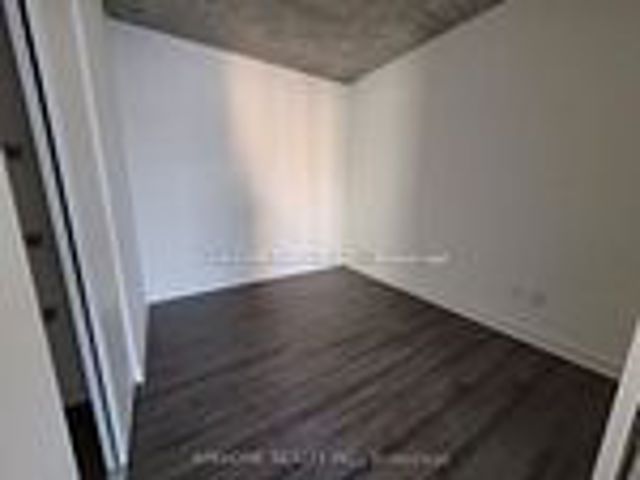 1405 - 65 Mutual St