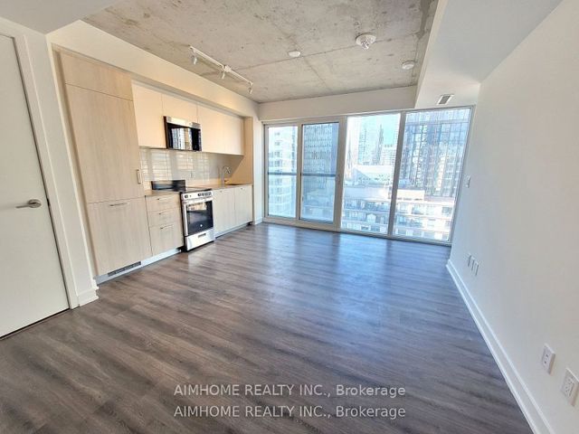 1405 - 65 Mutual St