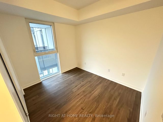 1024 - 500 Wilson Ave