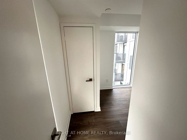 1024 - 500 Wilson Ave
