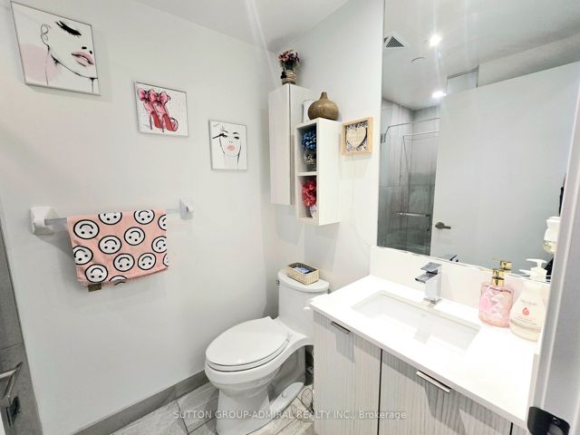 1009 - 195 Redpath Ave
