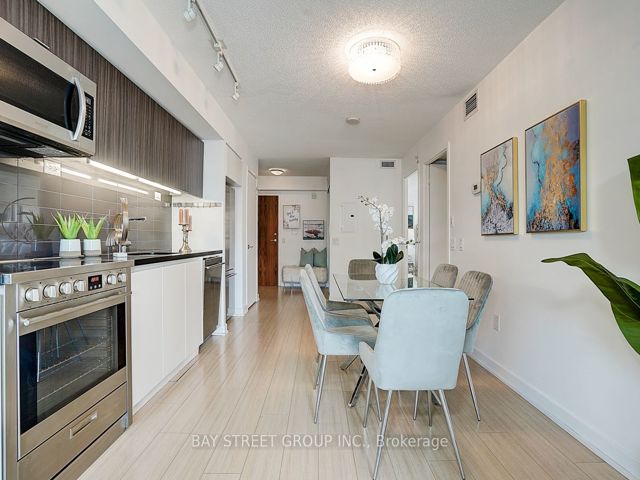 521 - 85 Queens Wharf Rd