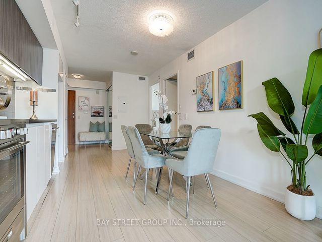 521 - 85 Queens Wharf Rd