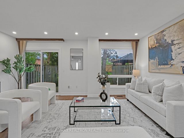 17 - 296 Torresdale Ave