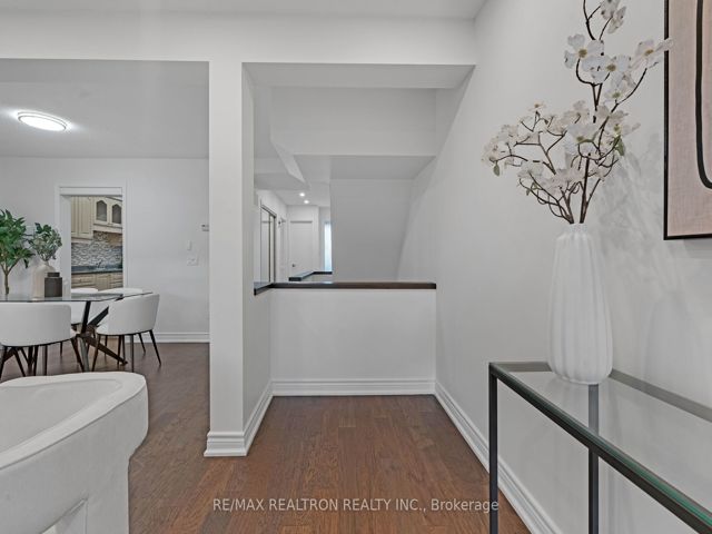 17 - 296 Torresdale Ave