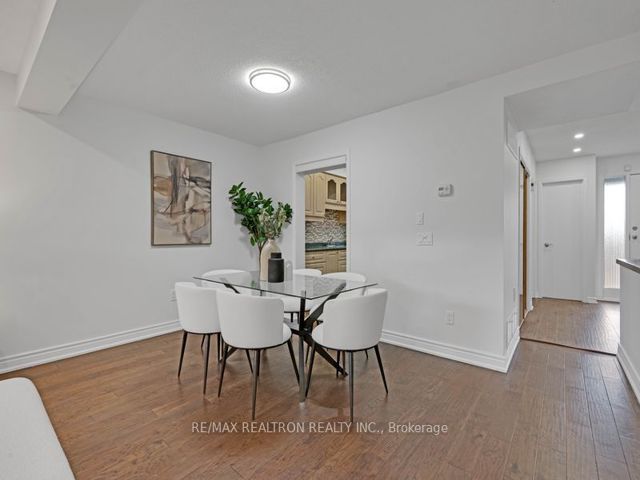 17 - 296 Torresdale Ave