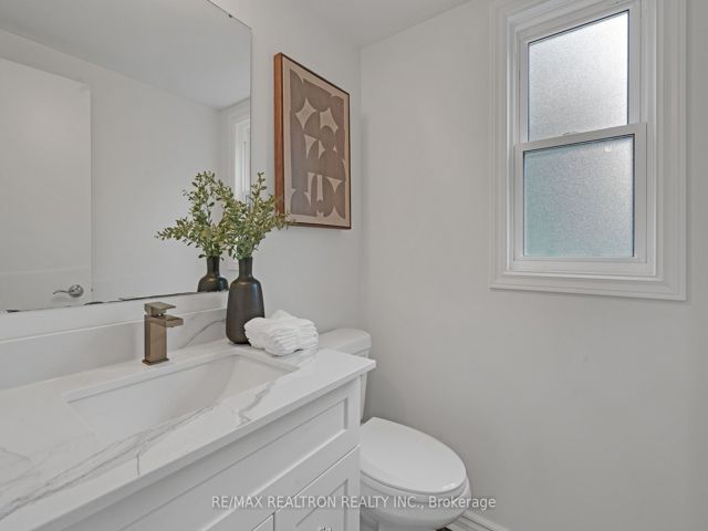 17 - 296 Torresdale Ave
