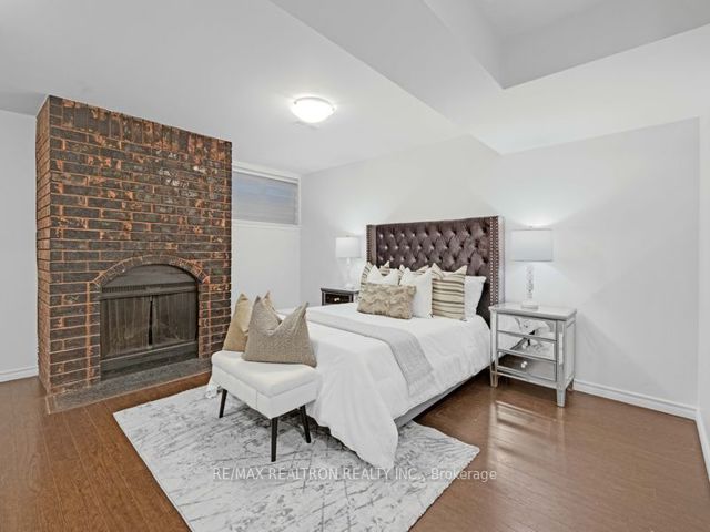 17 - 296 Torresdale Ave