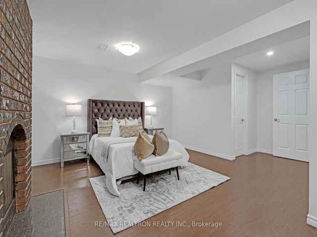 17 - 296 Torresdale Ave