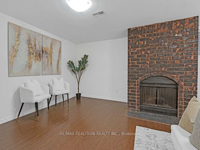 17 - 296 Torresdale Ave