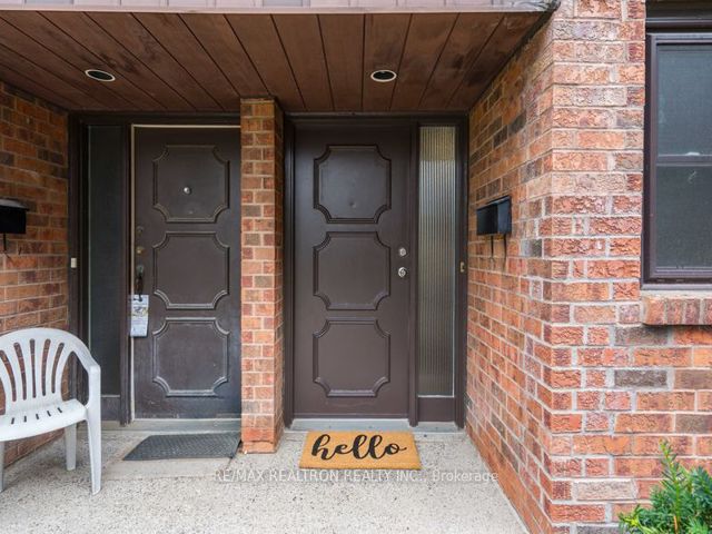 17 - 296 Torresdale Ave