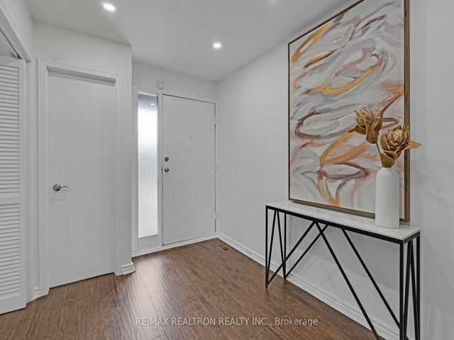 17 - 296 Torresdale Ave