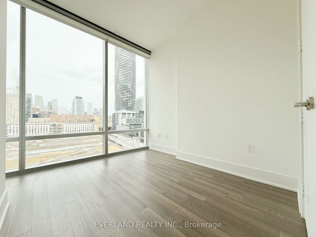 840 - 39 Queens Quay E