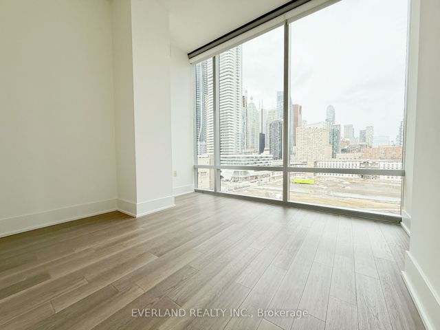 840 - 39 Queens Quay E