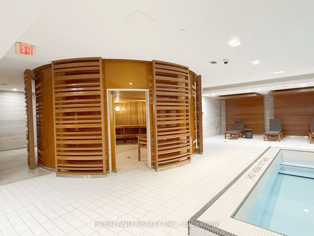 840 - 39 Queens Quay E