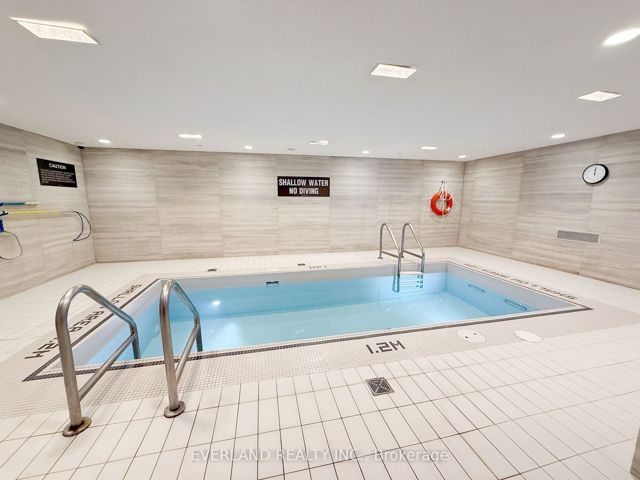 840 - 39 Queens Quay E