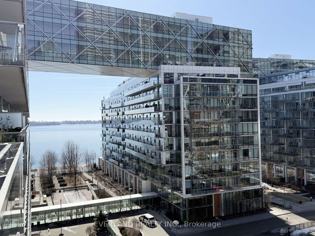 840 - 39 Queens Quay E