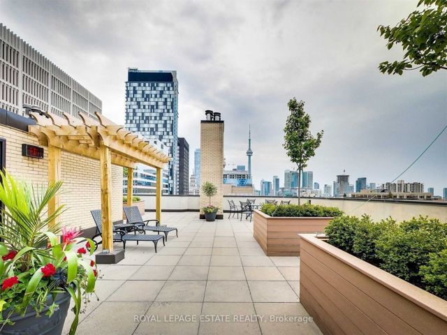 Ph3 - 280 Simcoe St