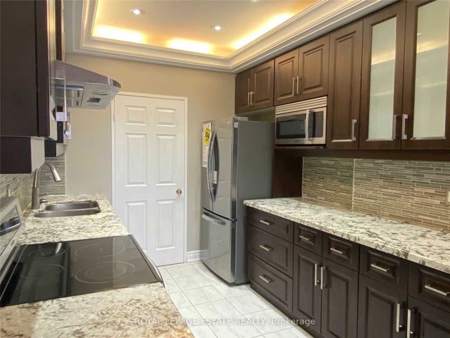 Ph3 - 280 Simcoe St