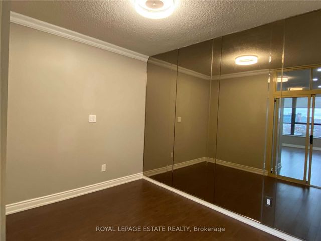 Ph3 - 280 Simcoe St