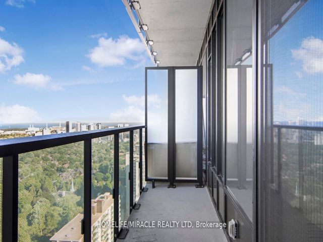2905 - 575 Bloor St E