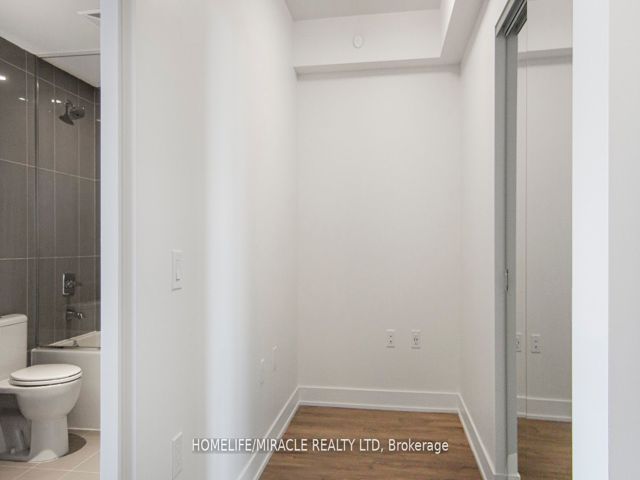 2905 - 575 Bloor St E