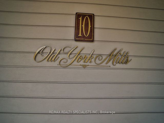 Th2 - 10 Old York Mills Rd