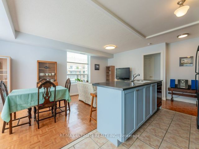 PH13 - 300 Balliol St