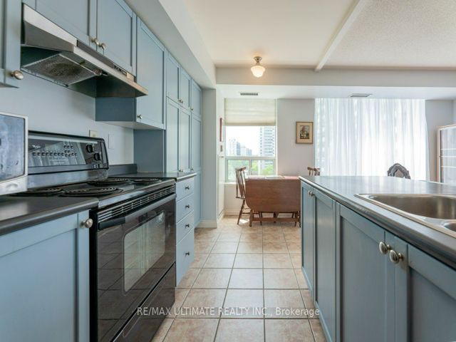 PH13 - 300 Balliol St