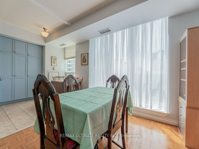 PH13 - 300 Balliol St