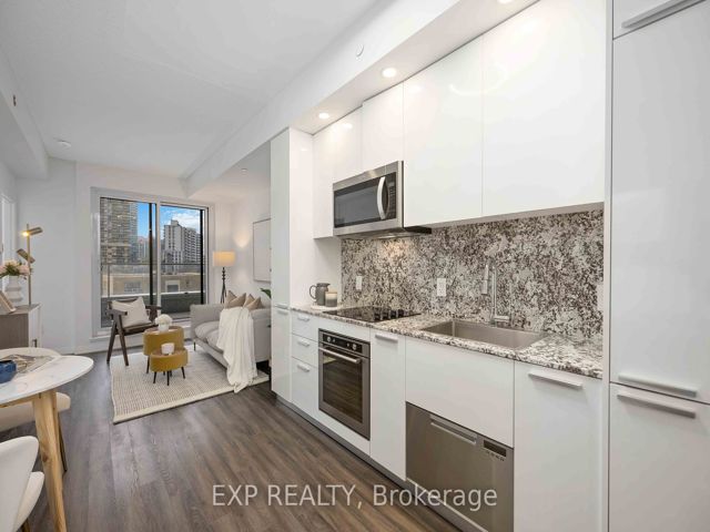 303 - 75 Canterbury Pl