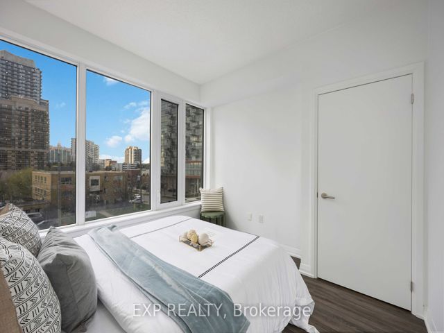 303 - 75 Canterbury Pl