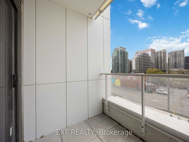 303 - 75 Canterbury Pl