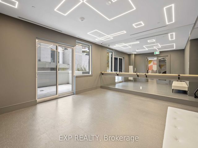 303 - 75 Canterbury Pl