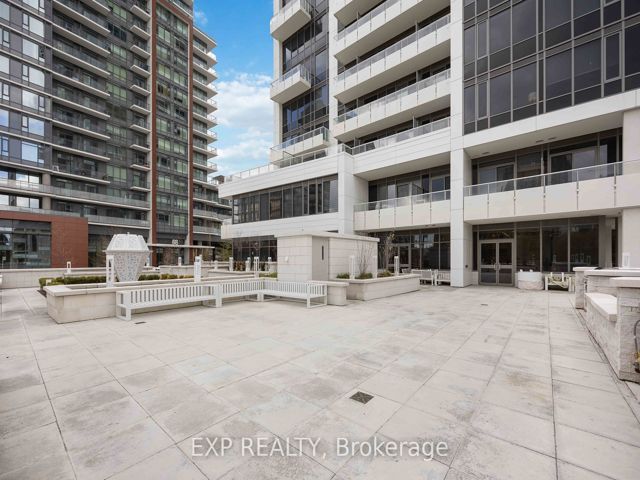 303 - 75 Canterbury Pl