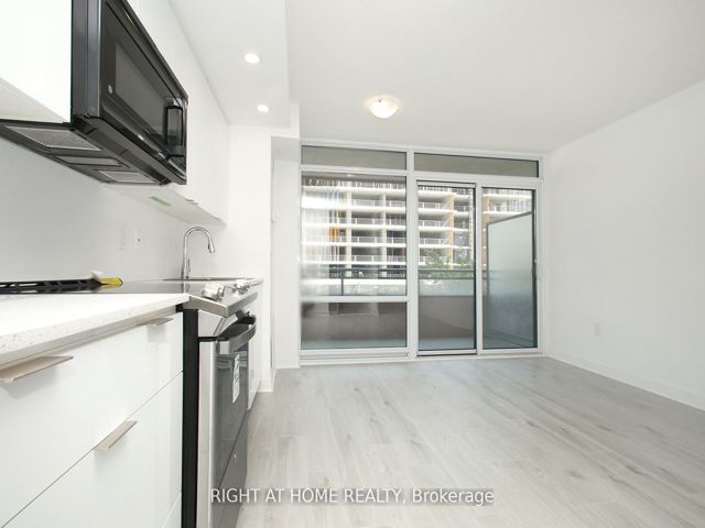 309 - 4K Spadina Ave