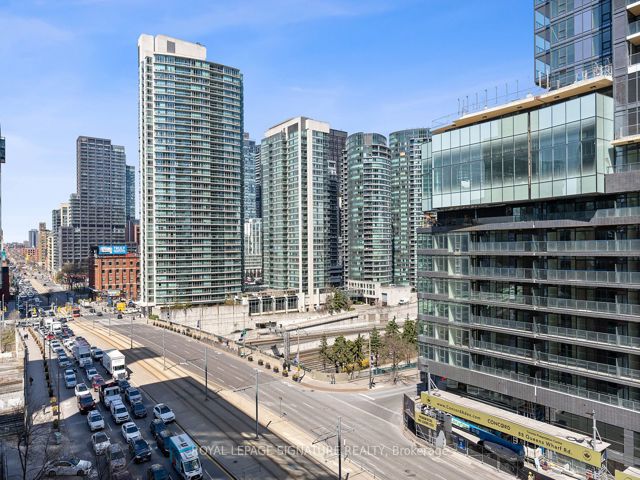 917 - 4K Spadina Ave