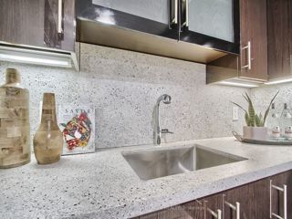406 - 55A Avenue Rd
