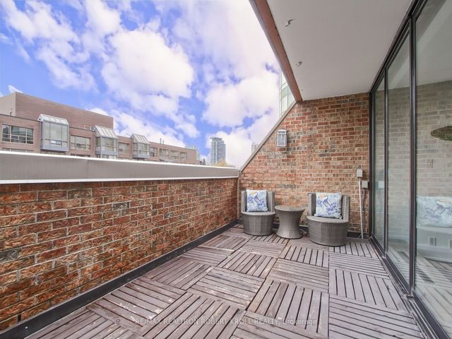 406 - 55A Avenue Rd