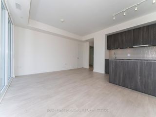 3305 - 15 Queens Quay E