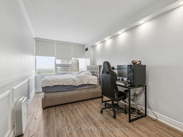 2704 - 55 Skymark Dr