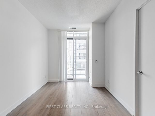 403 - 5180 Yonge St