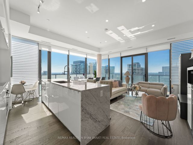 PH 02 - 185 Roehampton Ave