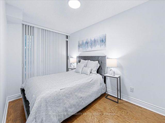 205 - 503 Beecroft Rd